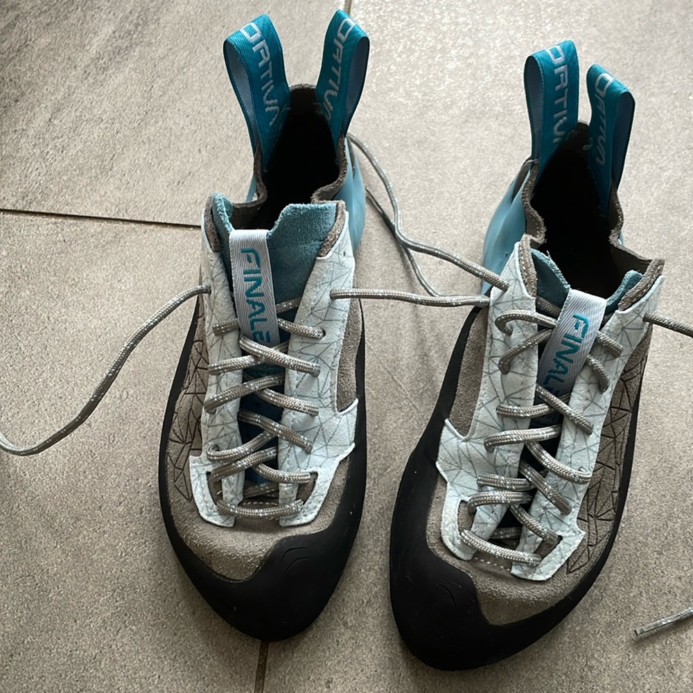 La Sportiva Finale Women Climbing Shoes